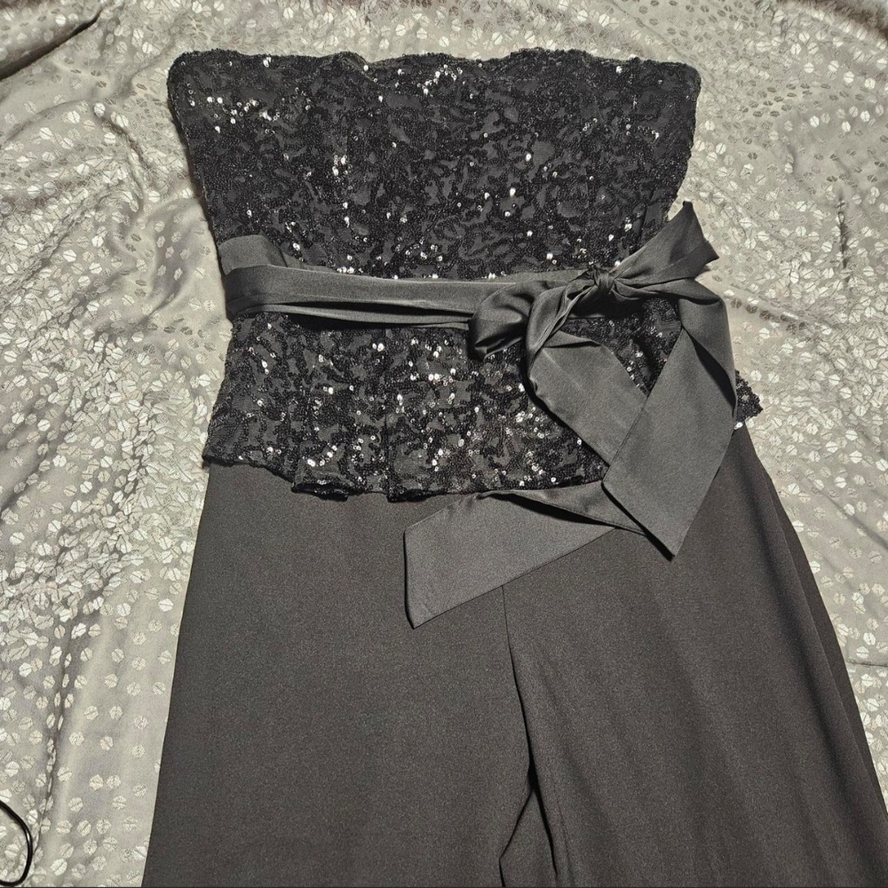 New York & Company Black Sequins Top Stretch Jumpsuit. Tie Waist. Back Zipper